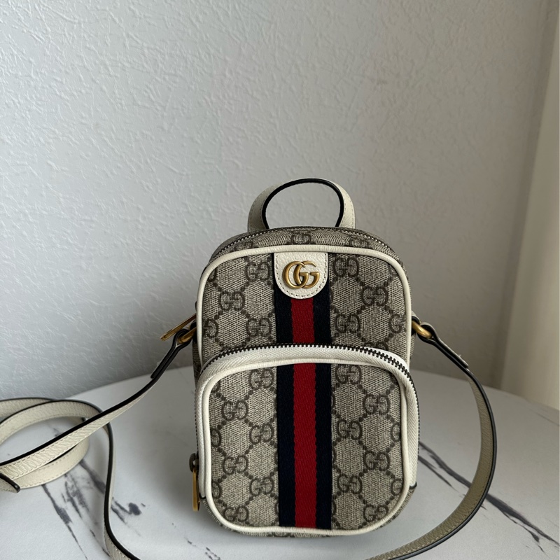 Gucci 可以斜背手提的可愛小包-0