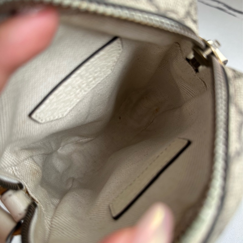 Gucci 可以斜背手提的可愛小包-10