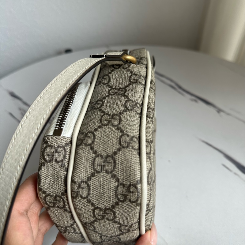 Gucci 可以斜背手提的可愛小包-13