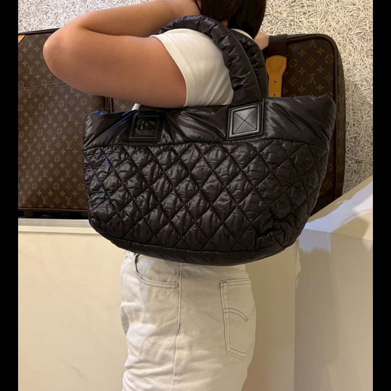 Chanel 黑色尼龍托特包小號 cocoon-2