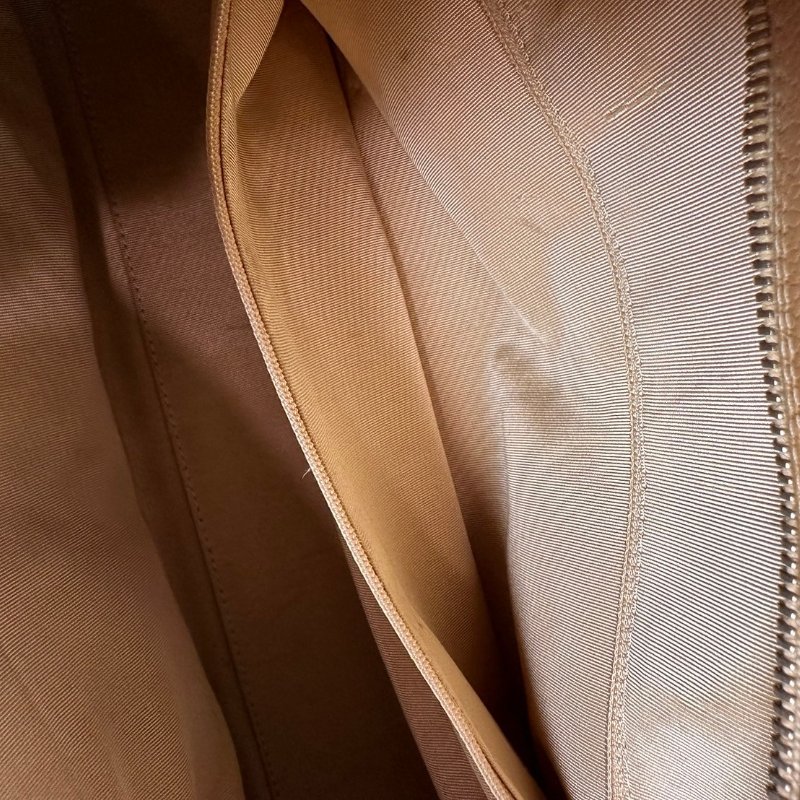 現貨Chanel奶茶色保齡球手提包-6