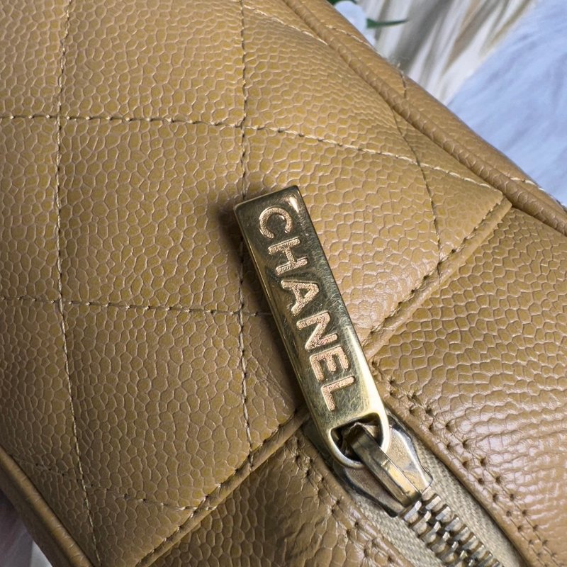 現貨Chanel奶茶色保齡球手提包-12