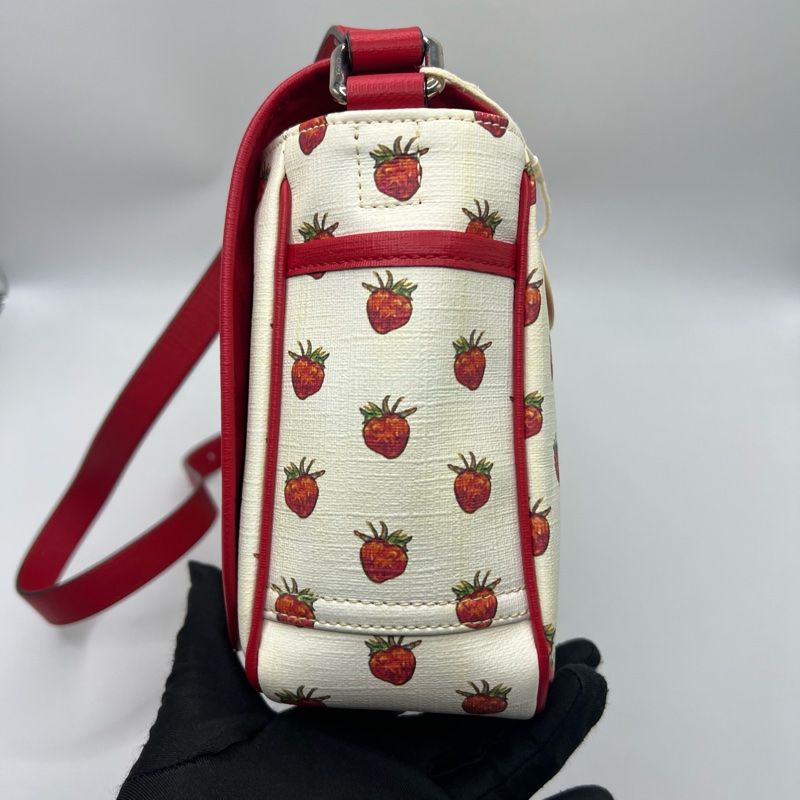 GUCCI草莓花仙子斜挎包-1