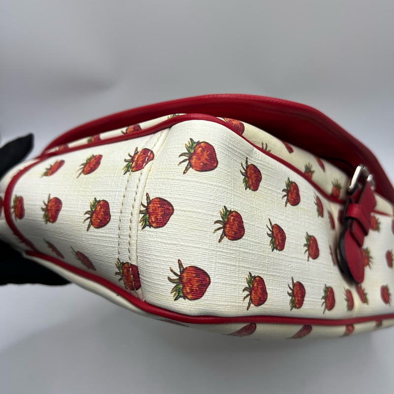 GUCCI草莓花仙子斜挎包-3