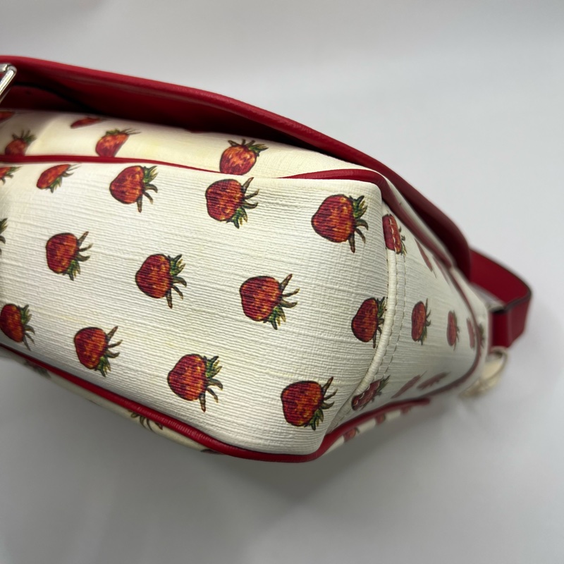 GUCCI草莓花仙子斜挎包-4
