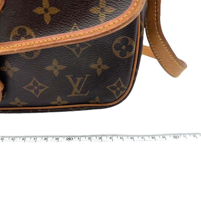 【美收精品】LV老花肩包 B-925【隔月月中將轉賣至日本 上架期限30天】-12