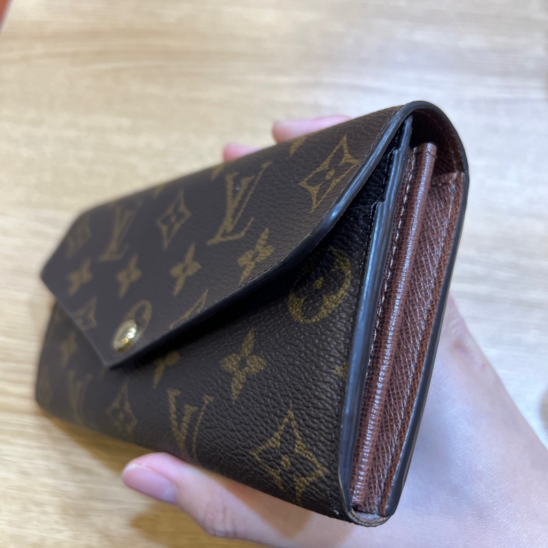LV長夾,附盒子,防塵-5