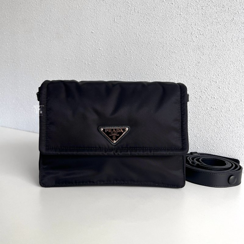 全新🖤 Prada 普拉達 Traveller Re-Nylon 郵差包-6