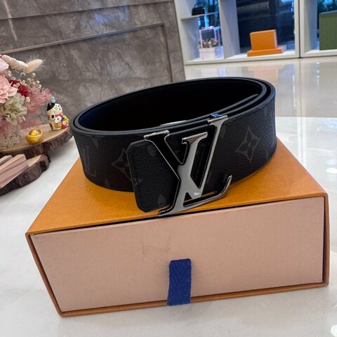 LV Initiales M9043U 老花黑銀Logo雙面皮帶