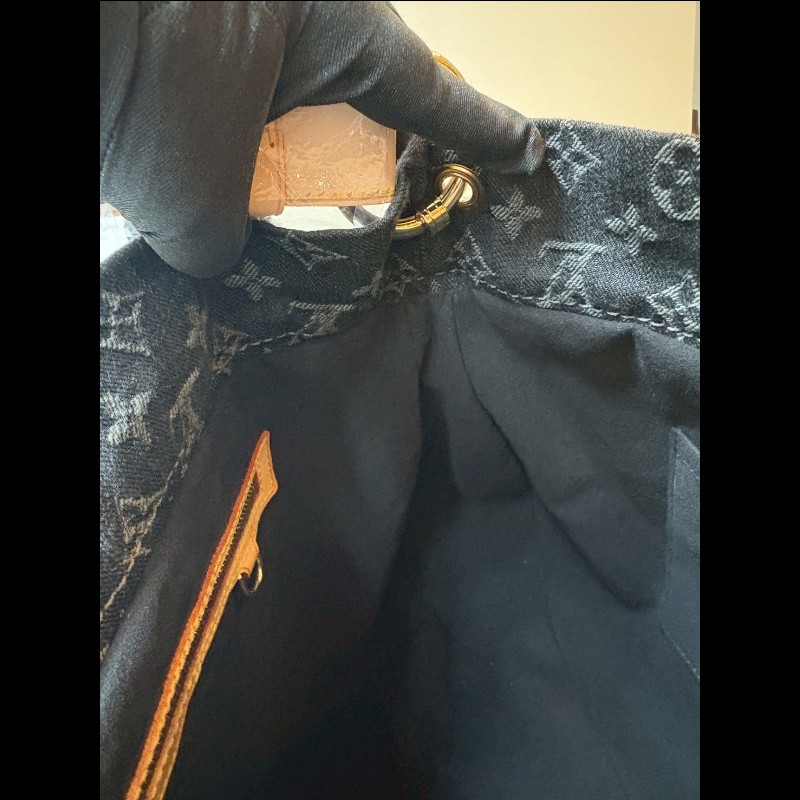 LV 單把黑丹寧布hobo包-22