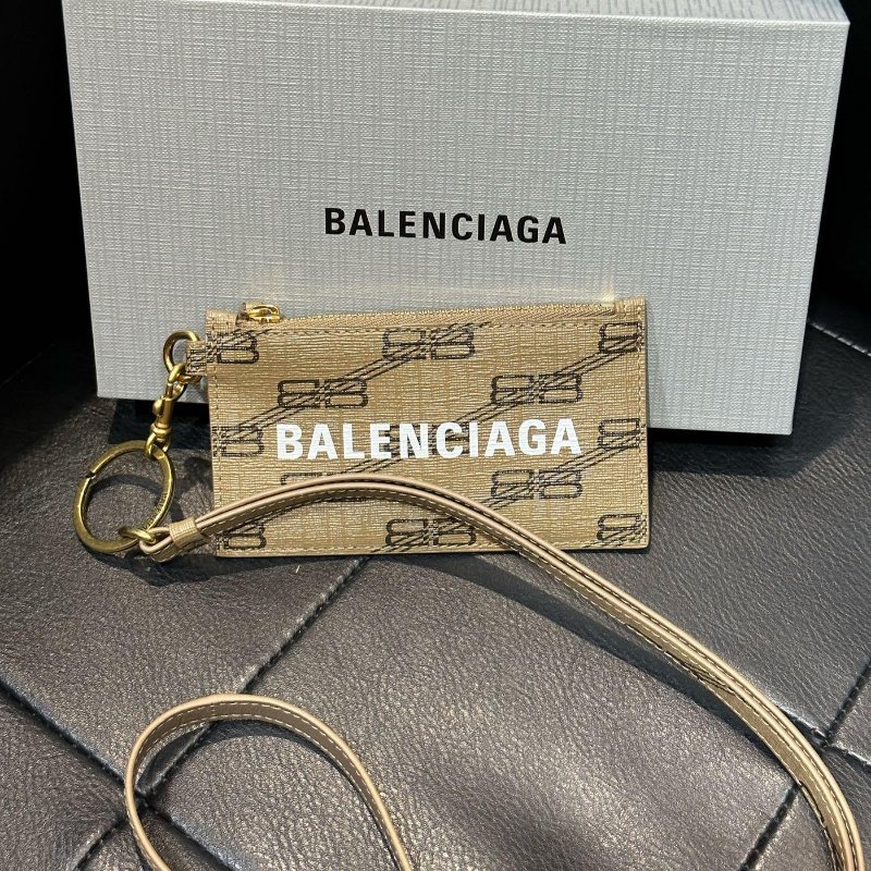 💎Han's house精品服飾💎 Balenciaga 巴黎世家 手拿 卡夾 零錢包 8X13CM 原價11200 1 直購-0
