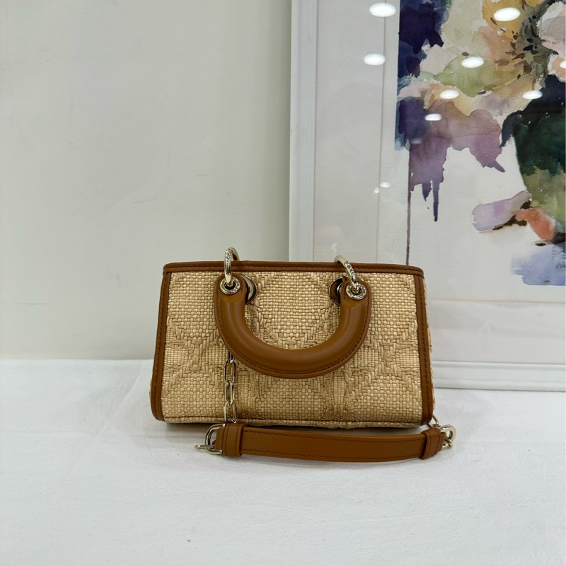 DIOR/D-JOY mini草編藤格紋橫版小戴妃mini尺寸 兩條肩帶 24年編碼 99新-2