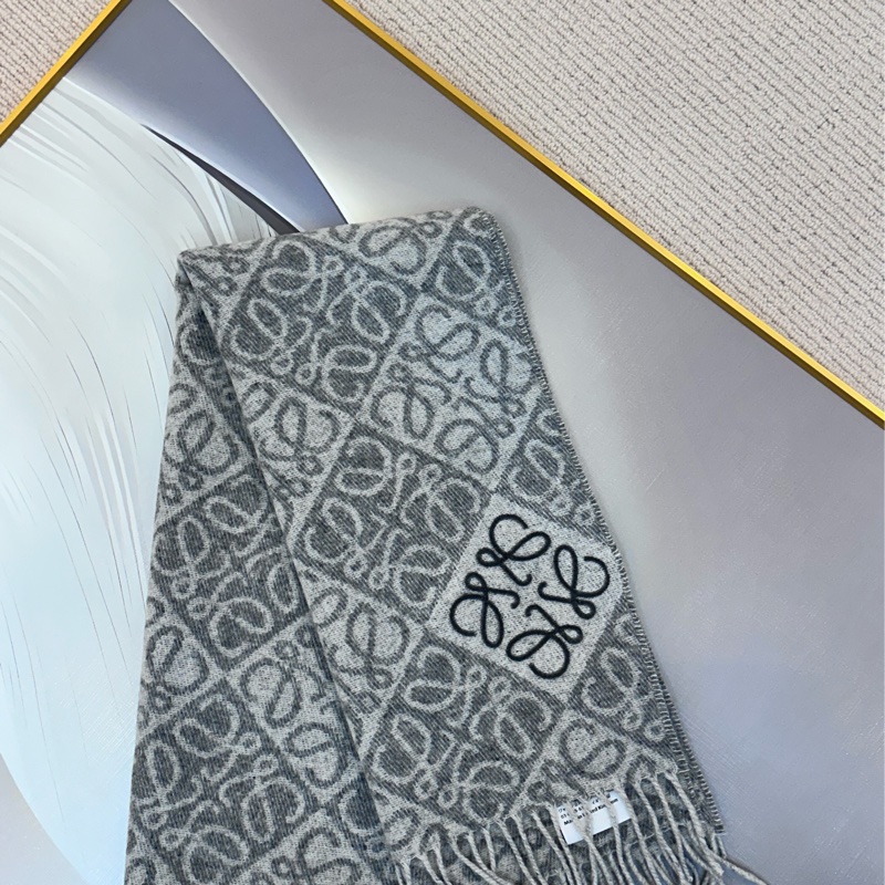 【全❤️】LOEWE Anagram scarf羊絨羊毛刺繡 圍巾頸巾女款 淺灰色 灰色-3