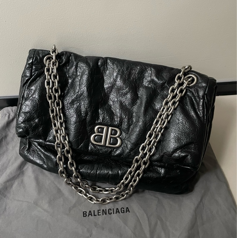 Balenciaga Monaco 黑色油蠟皮鏈條包 底長約33。-0