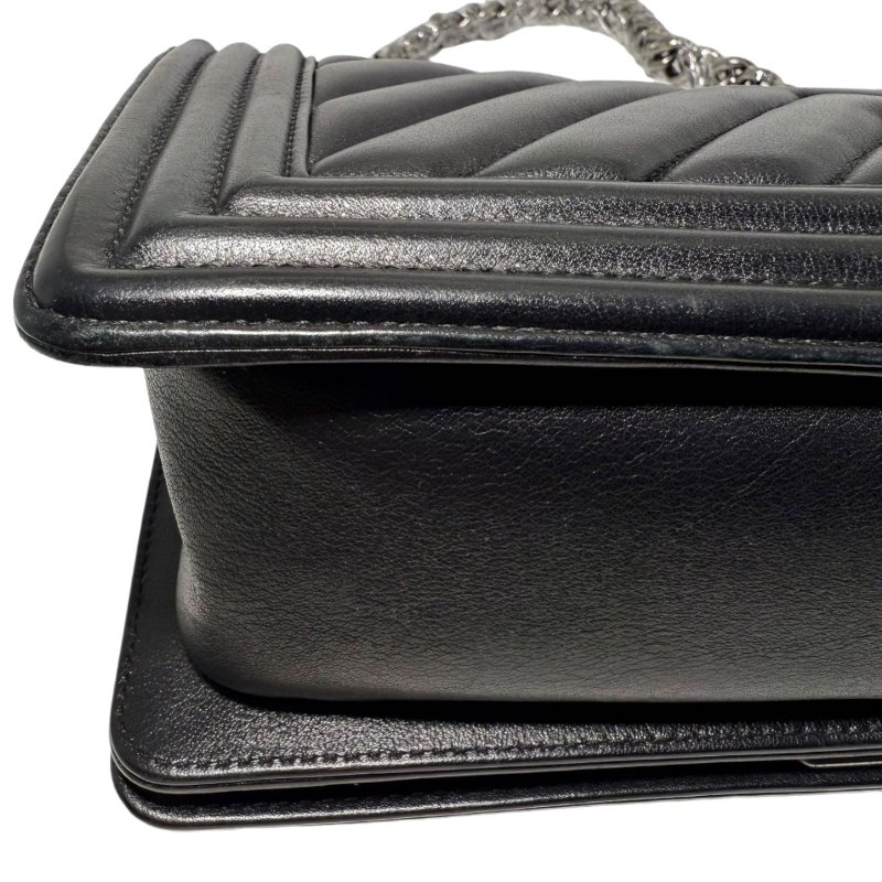 【2403】香奈兒Chanel Le Boy 中號  黑色 22 系列小牛皮斜挎包-10