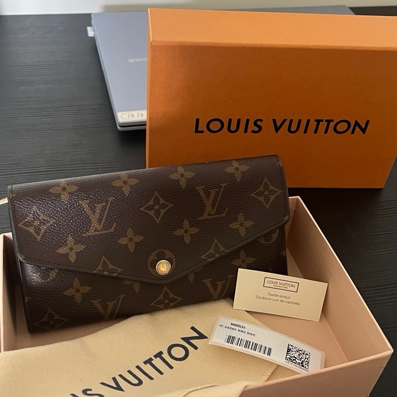 LOUIS VUITTON 經典花紋Sarah系列-18