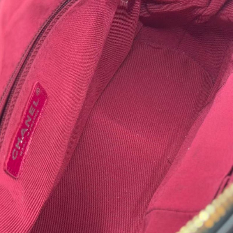 【2049】香奈兒Chanel Gabrielle 流浪包 黑色 中號 26 系列小牛皮斜挎包-5