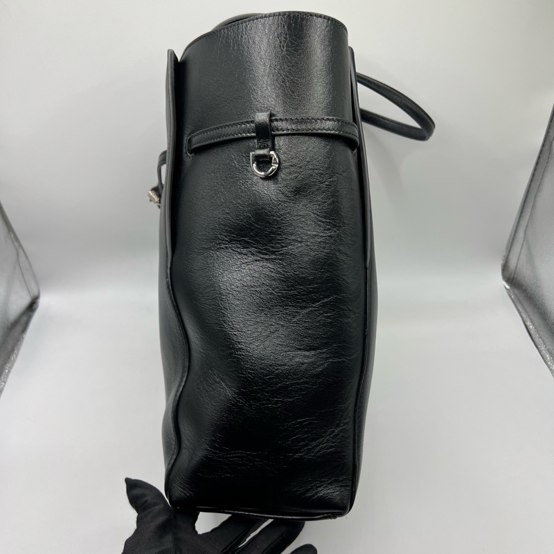 Givenchy 纪梵希黑色银扣托特包-4