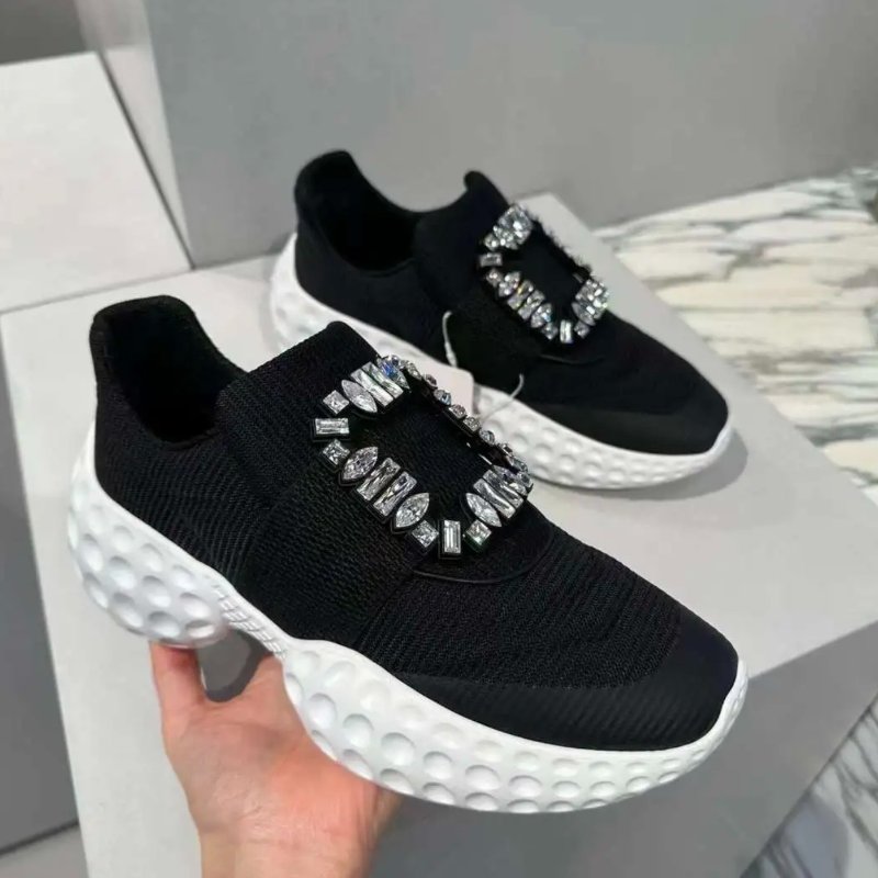 🎉新品好折扣✨Roger Vivier 女款 Viv Run Moonlight 鑽釦織物運動鞋 黑色/增高7.5公分 EU 35/35.5/36/36.5/37/37.5/38 ( 購買請告知所需尺寸)-3