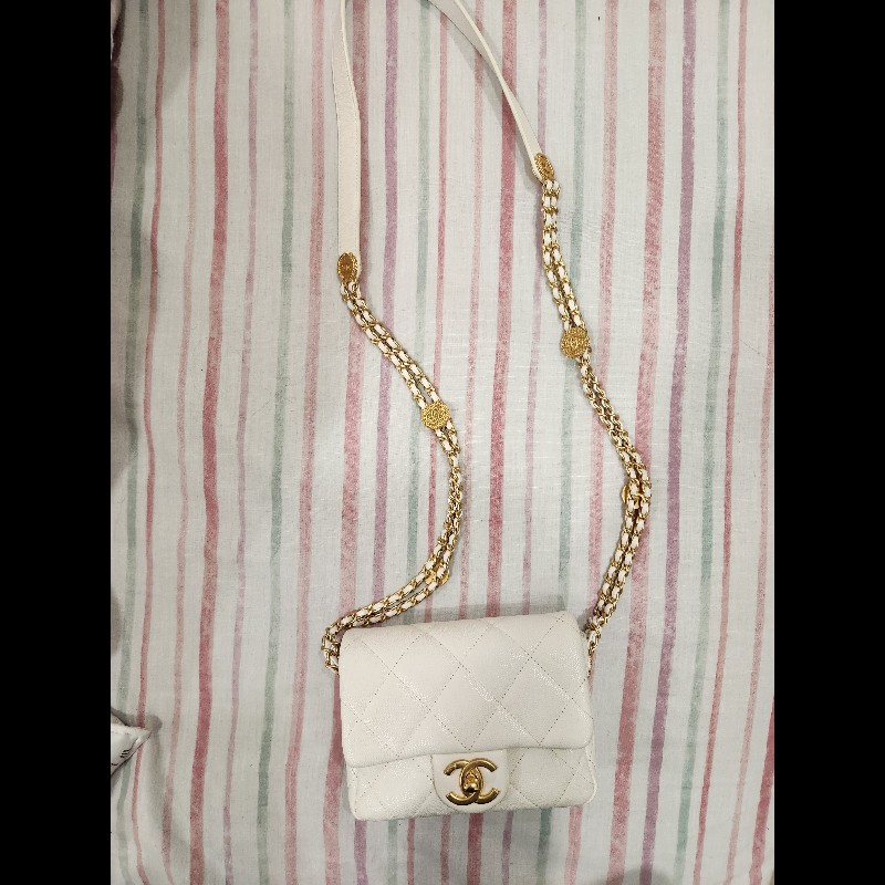 極新】CHANEL 22C系列 白雪公主奶白色+金色五金 方胖子包-1