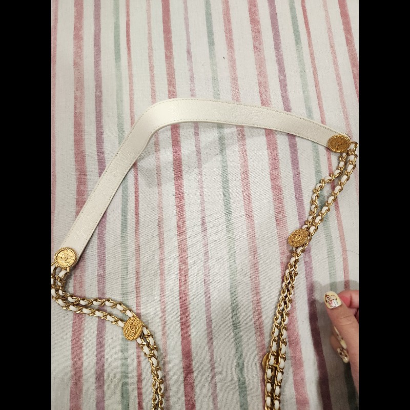 極新】CHANEL 22C系列 白雪公主奶白色+金色五金 方胖子包-2