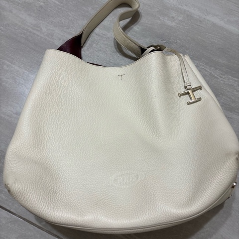Tod’s肩背包 白色 荔枝紋