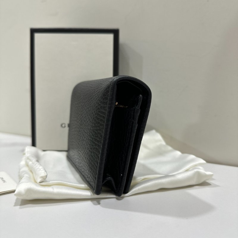 Gucci 荔枝牛皮金扣黑色短夾-2