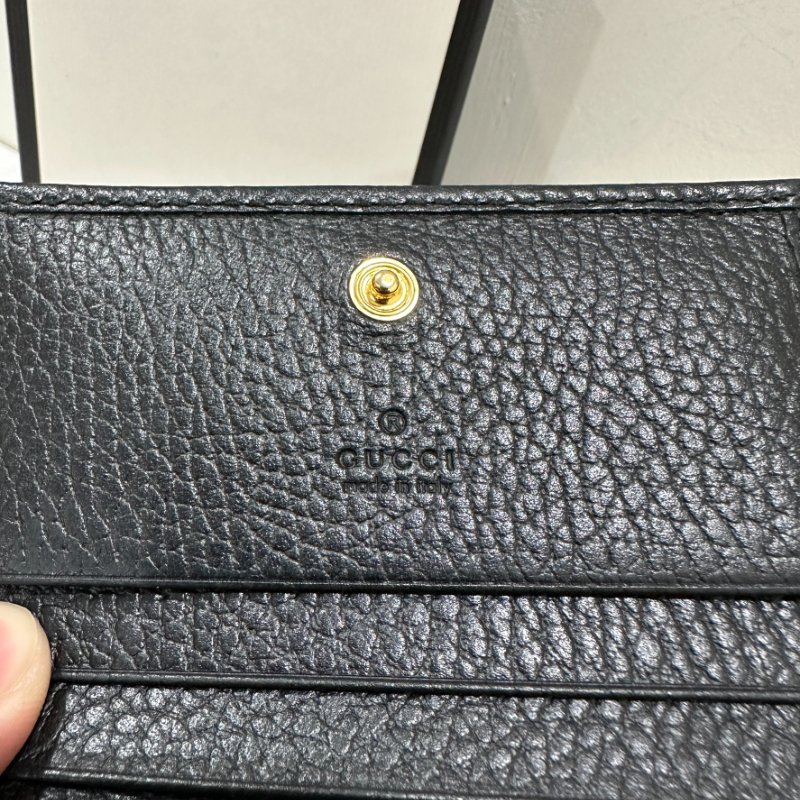 Gucci 荔枝牛皮金扣黑色短夾-8