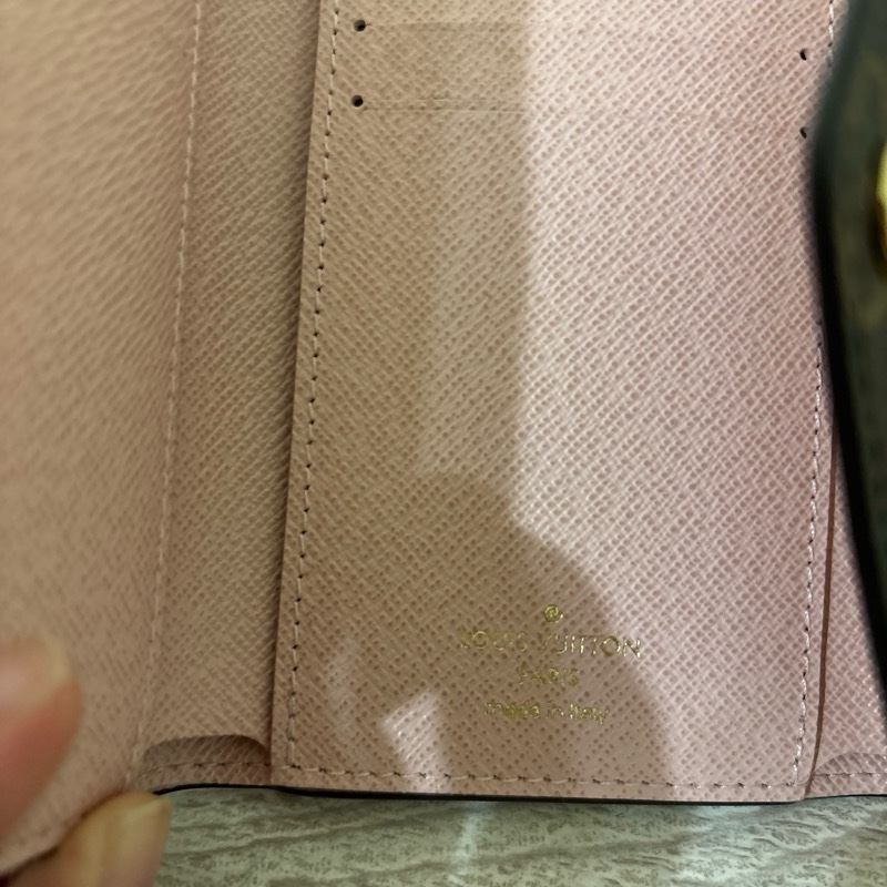 LV Victorine Wallet 信封皮夾 粉色內裡-9