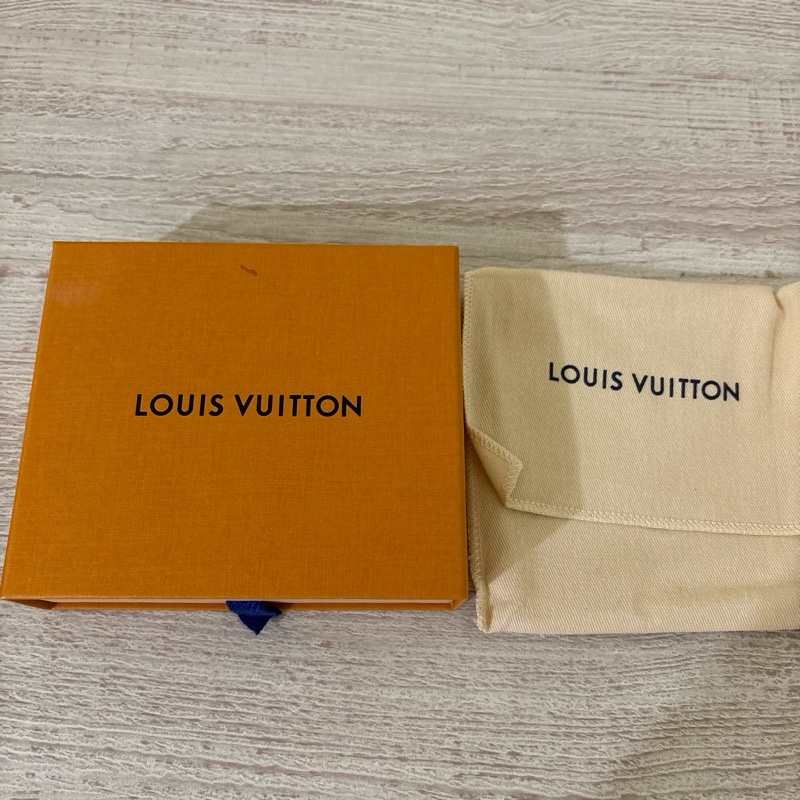 LV Victorine Wallet 信封皮夾 粉色內裡-11