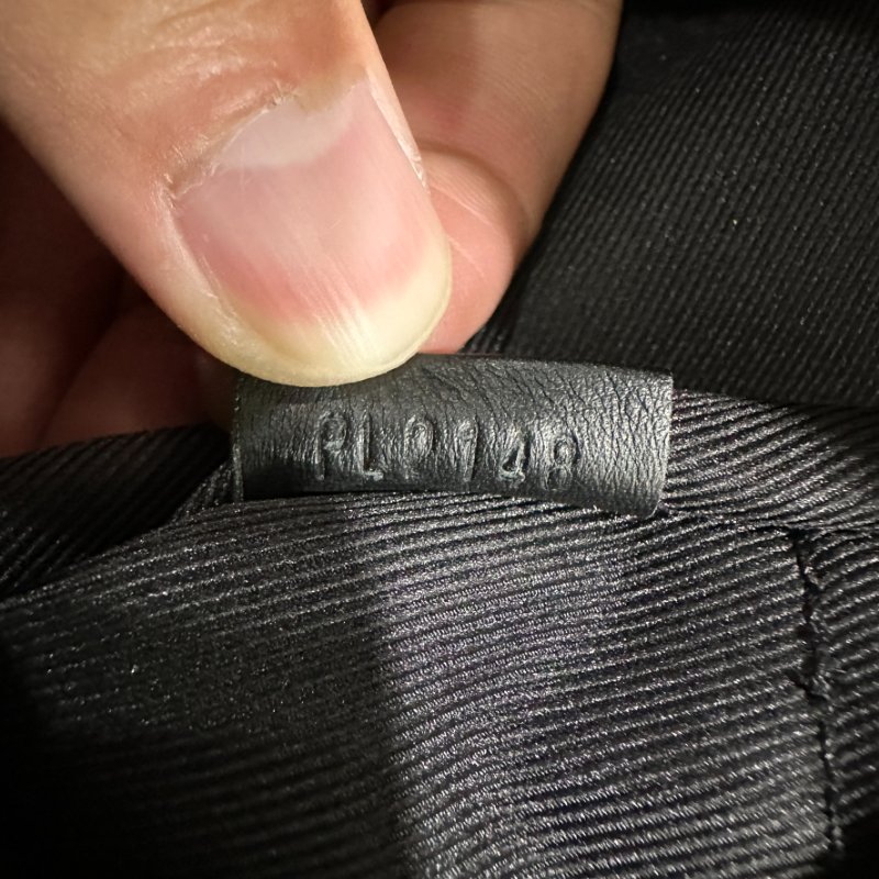 LV 經典咖色老花金扣MM後背包-13