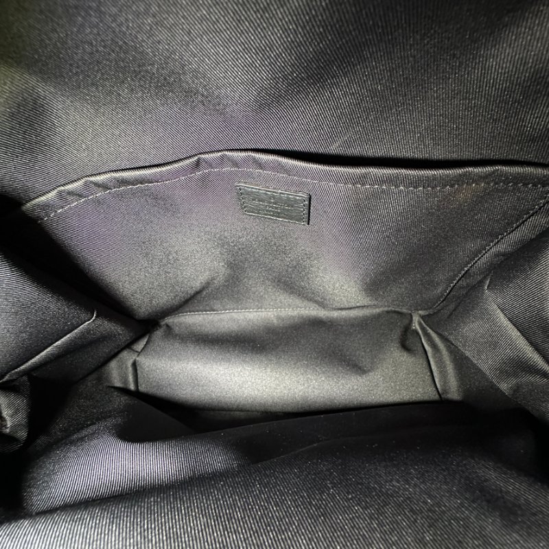 LV 經典咖色老花金扣MM後背包-14