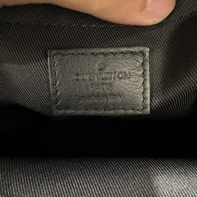 LV 經典咖色老花金扣MM後背包-15