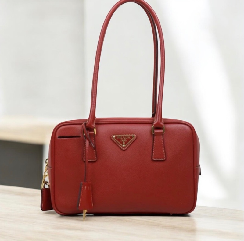 「JL精品代購」9新 Prada plume紅盒子包-0