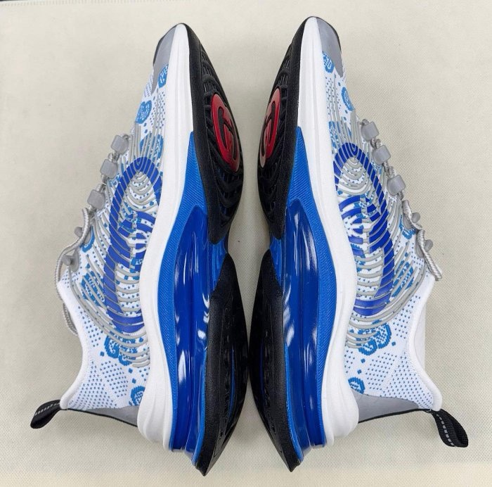 Gucci全新未穿美美的藍色休閒鞋-2