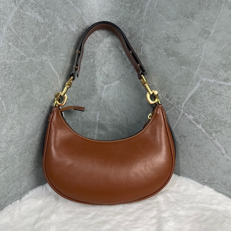 Celine Ava棕色字母logo 肩背包-1