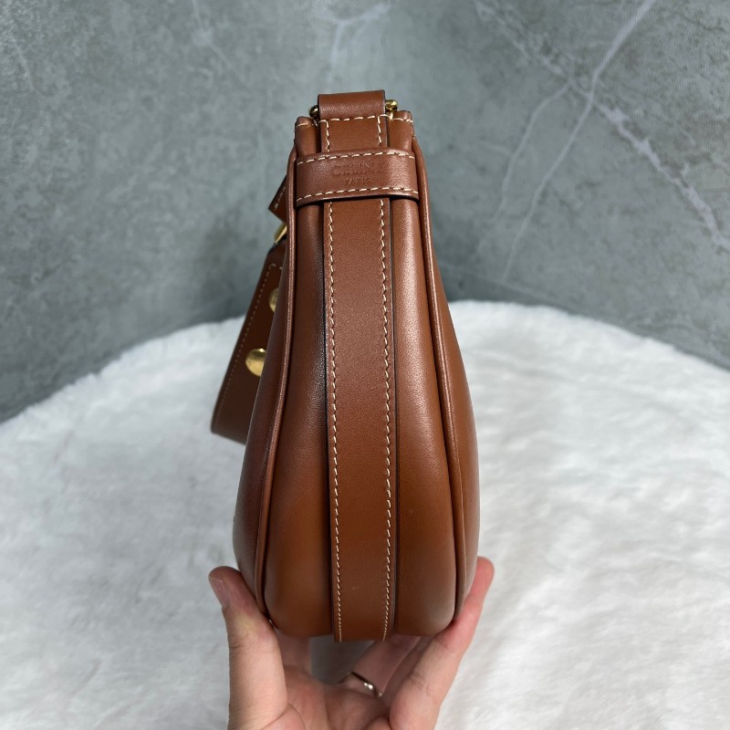 Celine Ava棕色字母logo 肩背包-5