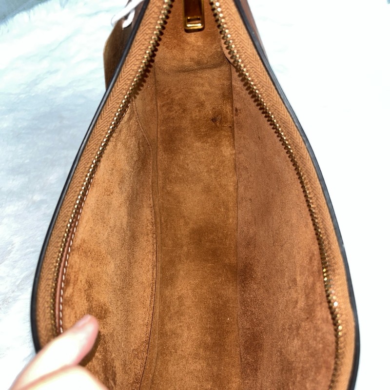 Celine Ava棕色字母logo 肩背包-6