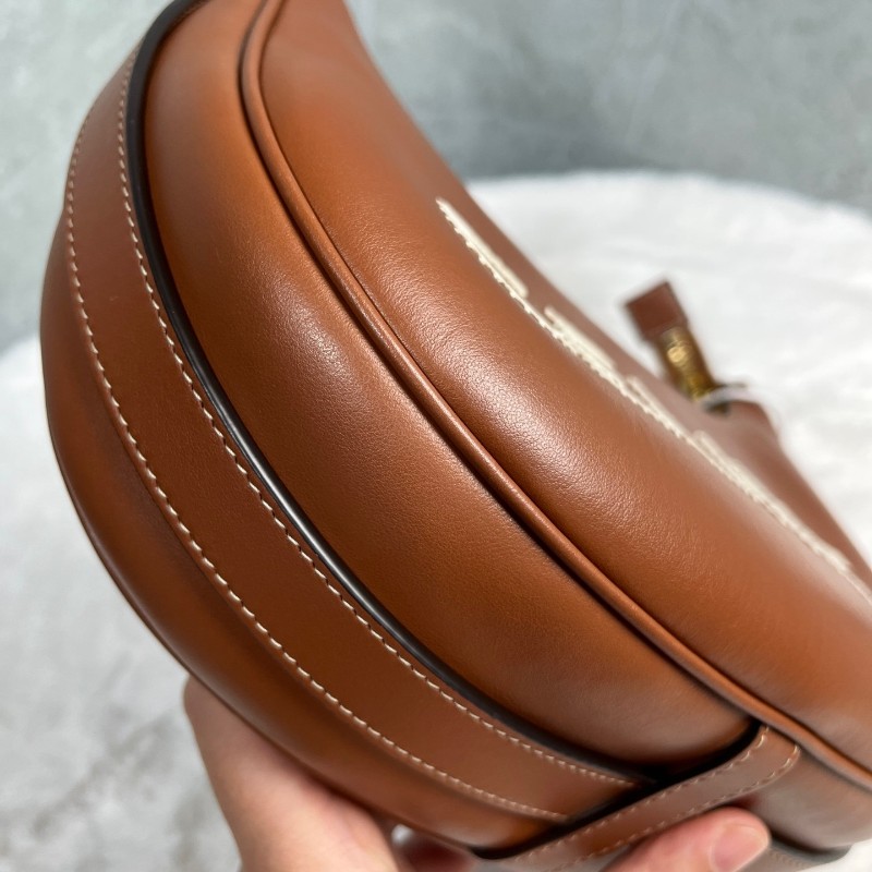 Celine Ava棕色字母logo 肩背包-9