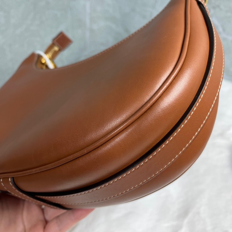 Celine Ava棕色字母logo 肩背包-12