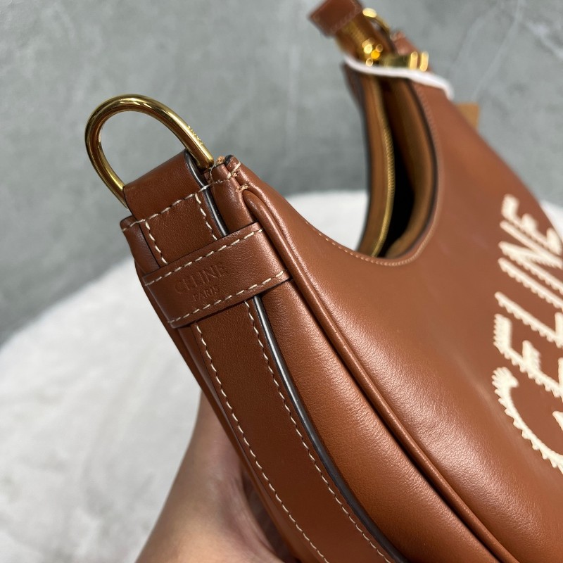 Celine Ava棕色字母logo 肩背包-16