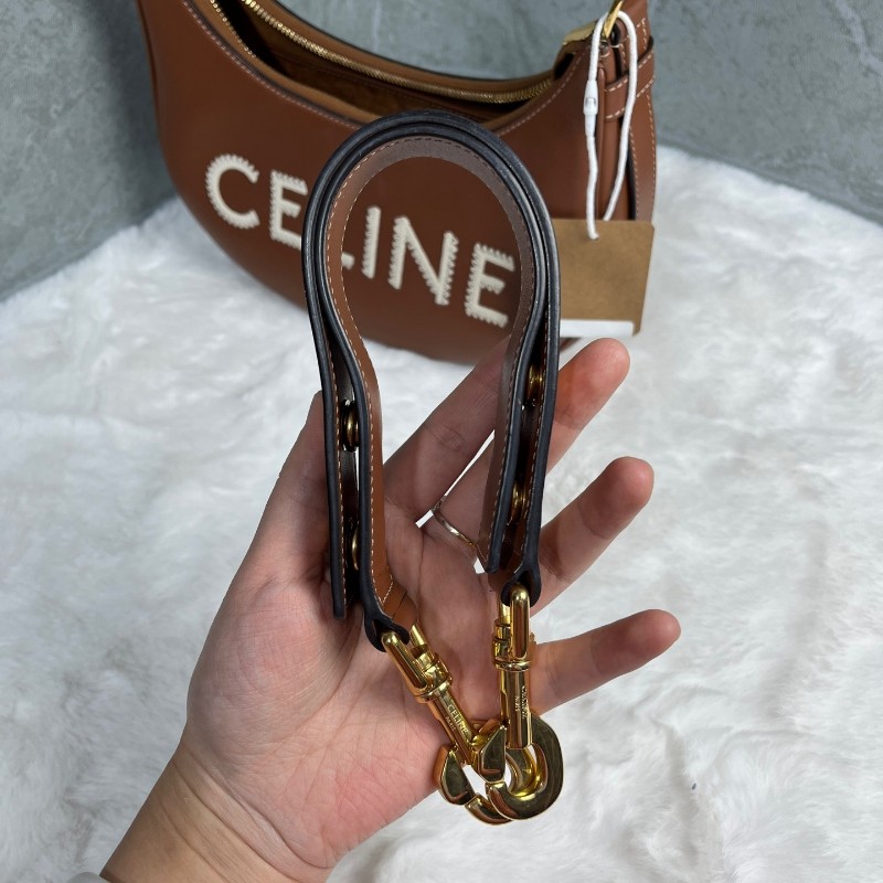 Celine Ava棕色字母logo 肩背包-19