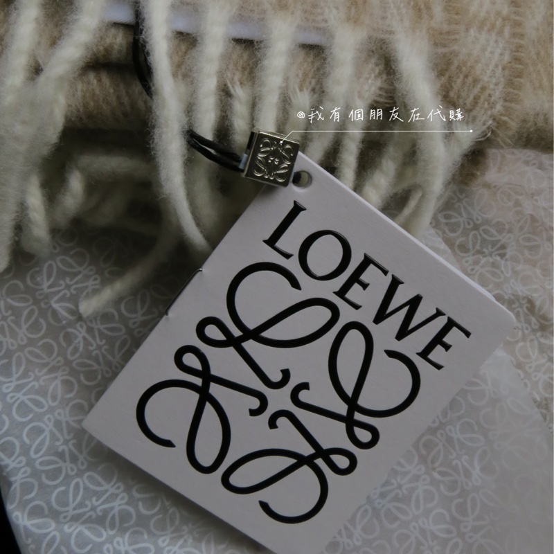 《我有個朋友在代購》Loewe新款圍巾—奶茶色-3