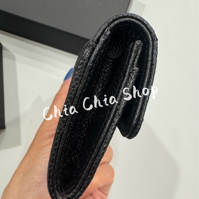 《全新》香奈兒Coco荔枝扣式零錢卡包/黑金-1