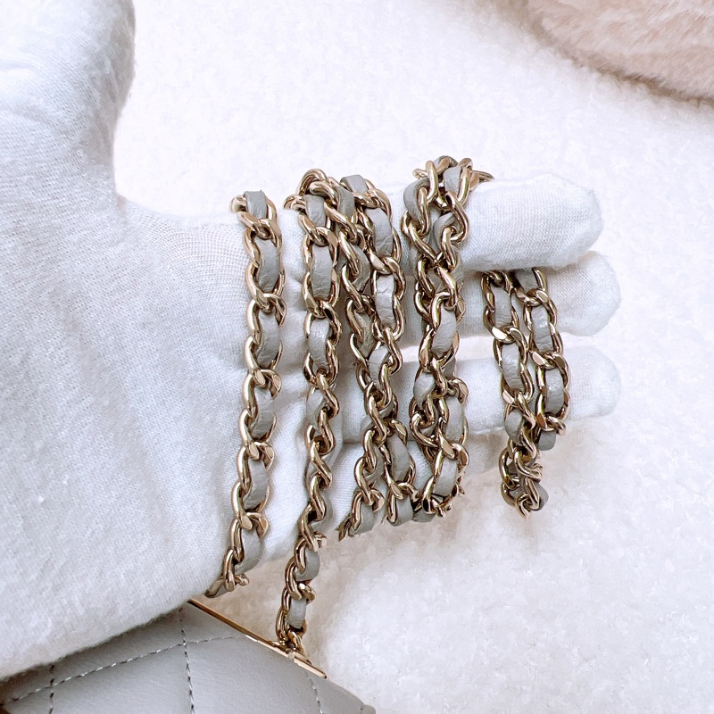 Chanel trendy mini 淺灰方胖小盒子/化妝包-12