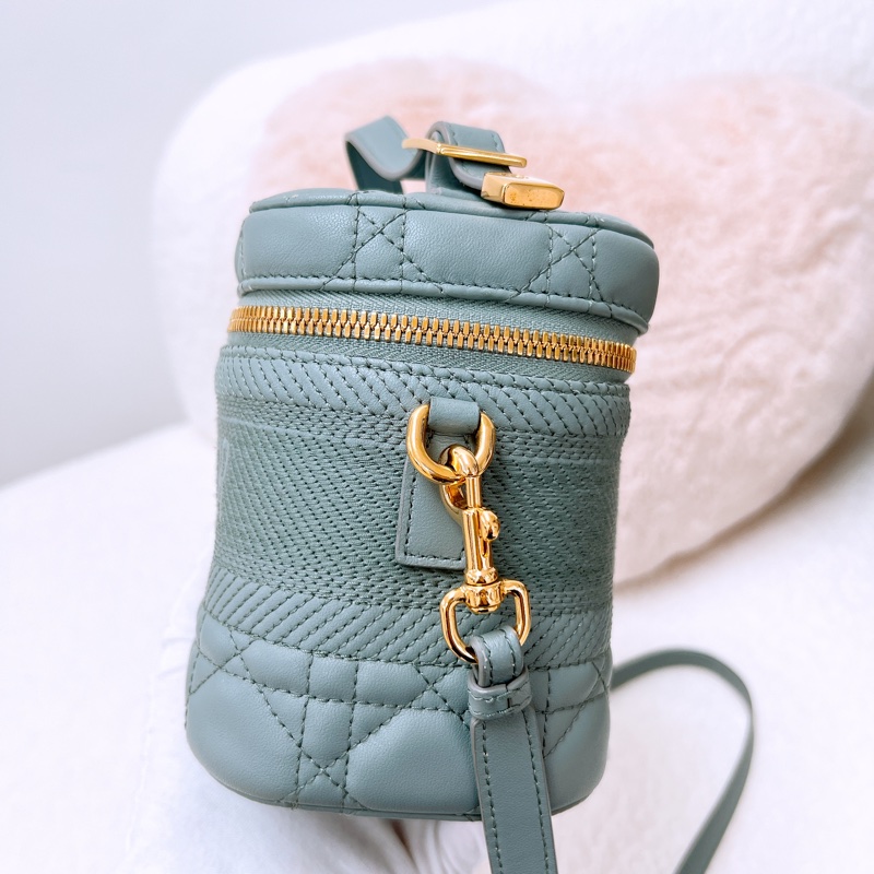 Dior travel vanity 灰色化妝包/斜挎包-7