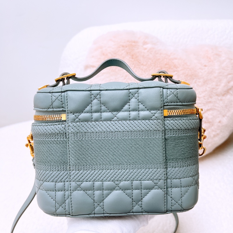 Dior travel vanity 灰色化妝包/斜挎包-8