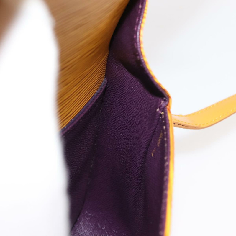 【日本直送】路易威登 Epi Saint Cloud PM 肩背包 黃色 M52219 LV Auth bs30112-18