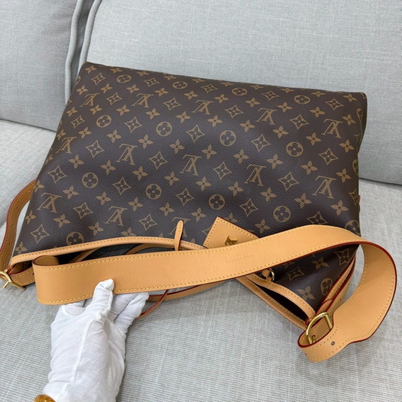 LV M46197 CARRYALL MM系列Monogram帆布牛皮飾邊手提 肩背包 斜背包附萬用包-29