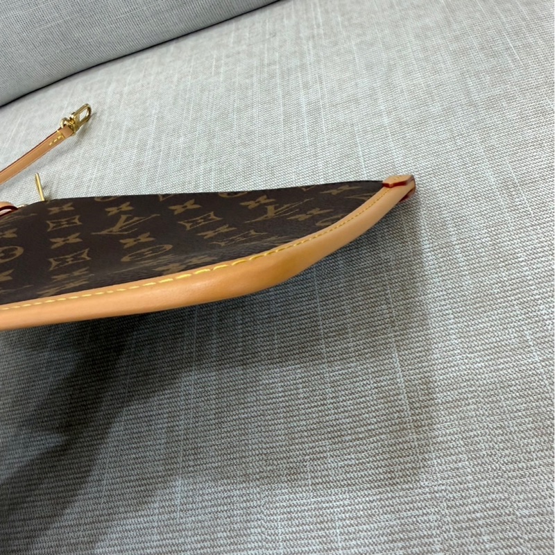 LV M46197 CARRYALL MM系列Monogram帆布牛皮飾邊手提 肩背包 斜背包附萬用包-40